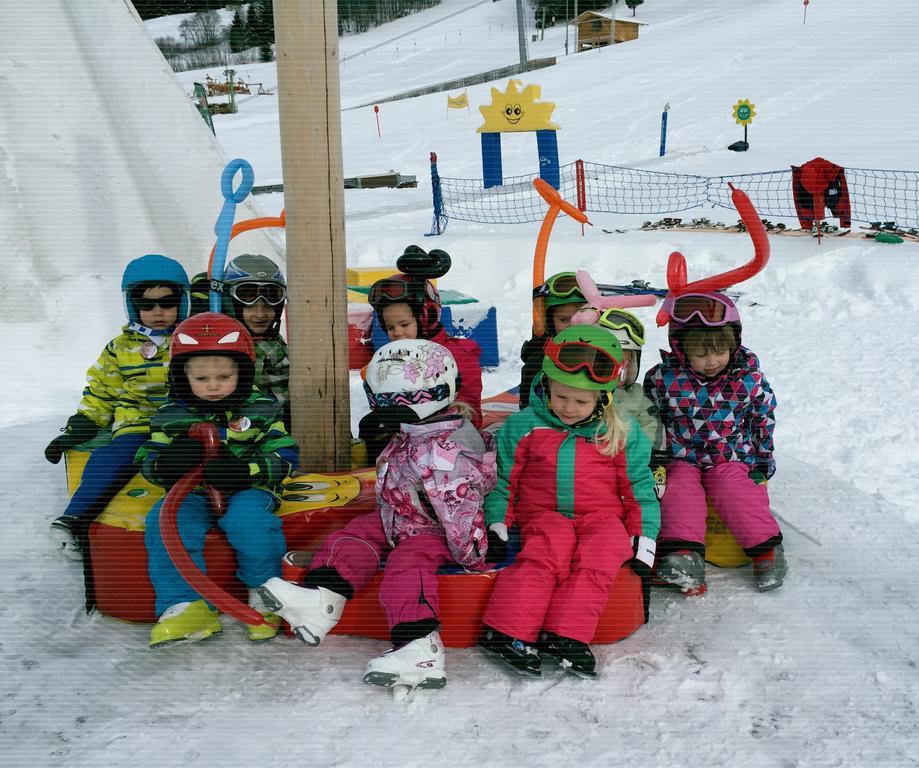 Apart Ferienraich Arzl im Pitztal Esterno foto